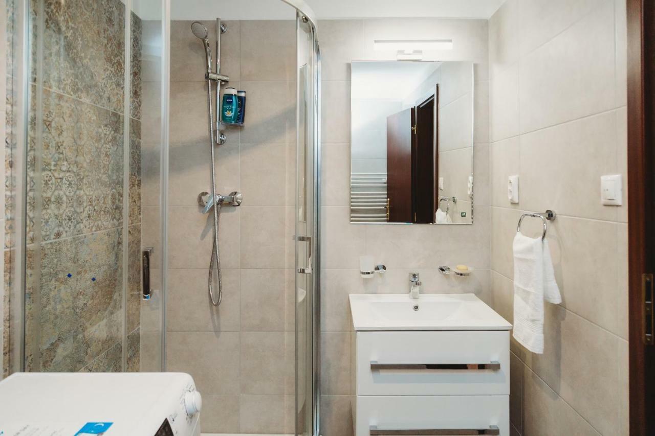 Center City Charming Loft Apartment Košice Esterno foto