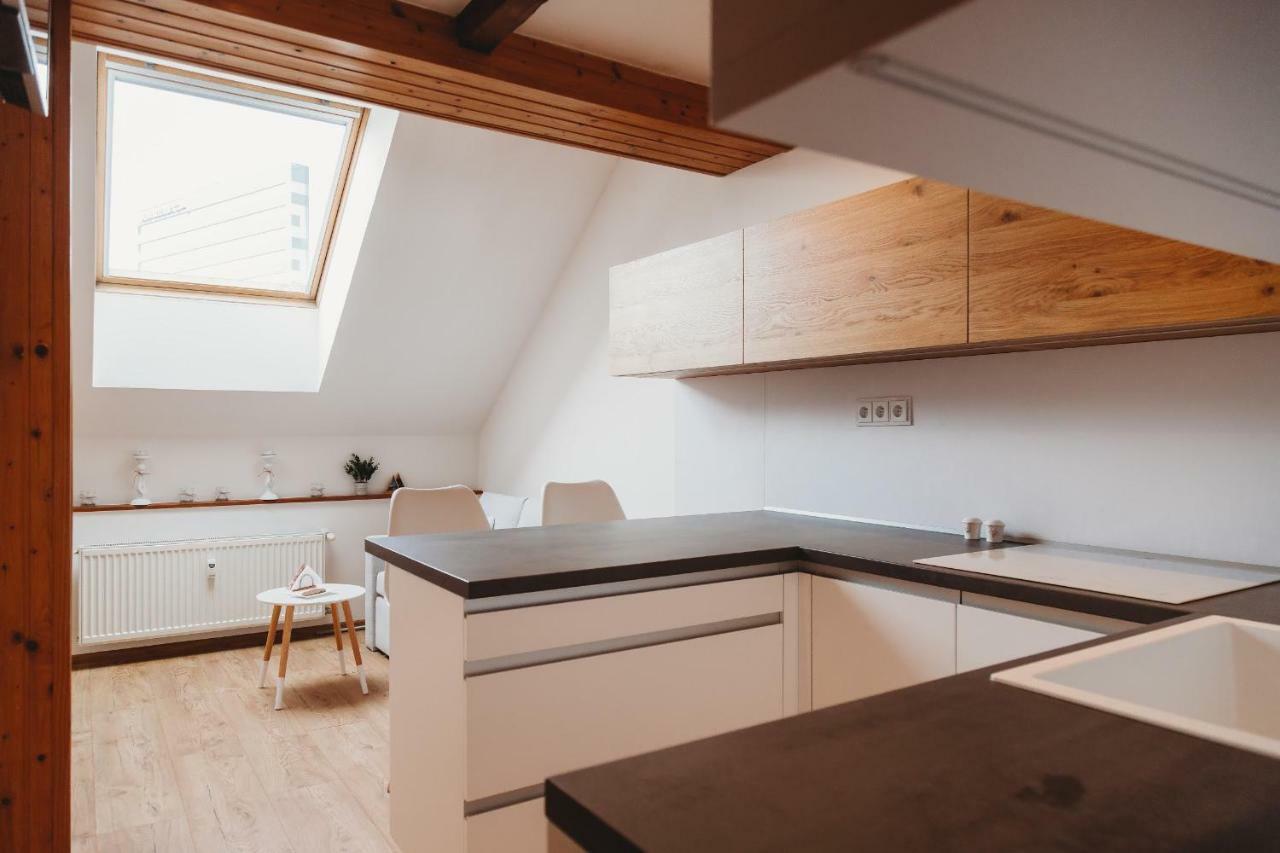 Center City Charming Loft Apartment Košice Esterno foto